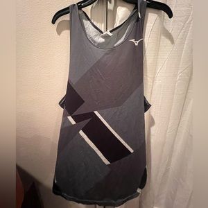 Men’s Mizuno tank top